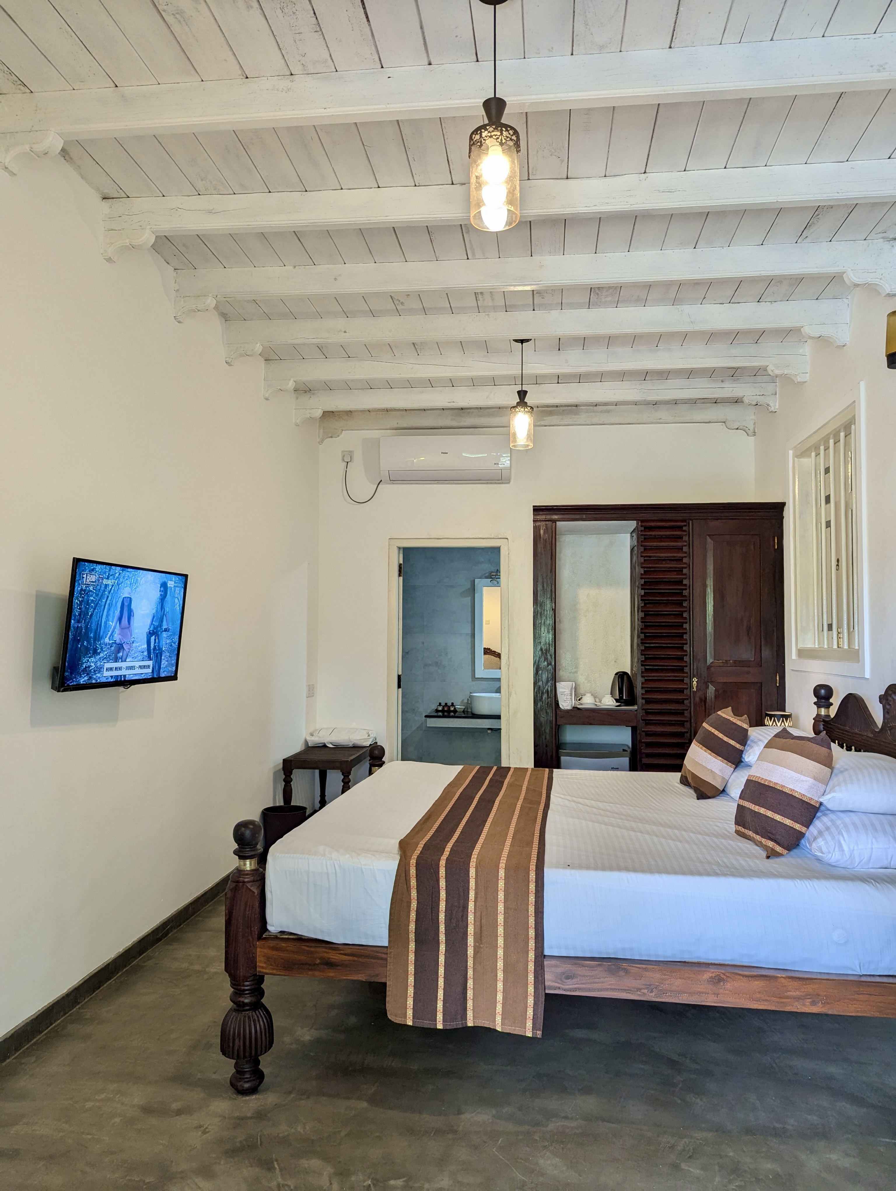 pxl 20241120 042051821